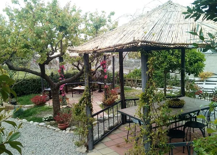 Magna Grecia Couette-café 4*